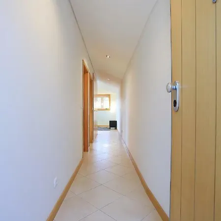 Apartment Bright Sao Domingos