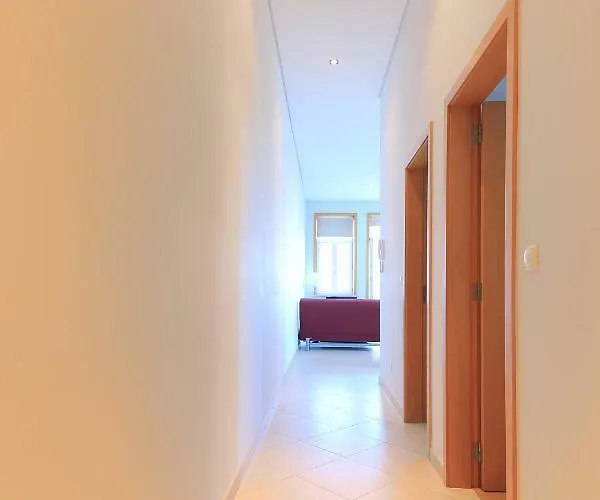 Bright Sao Domingos فيانا دو كاستيلو