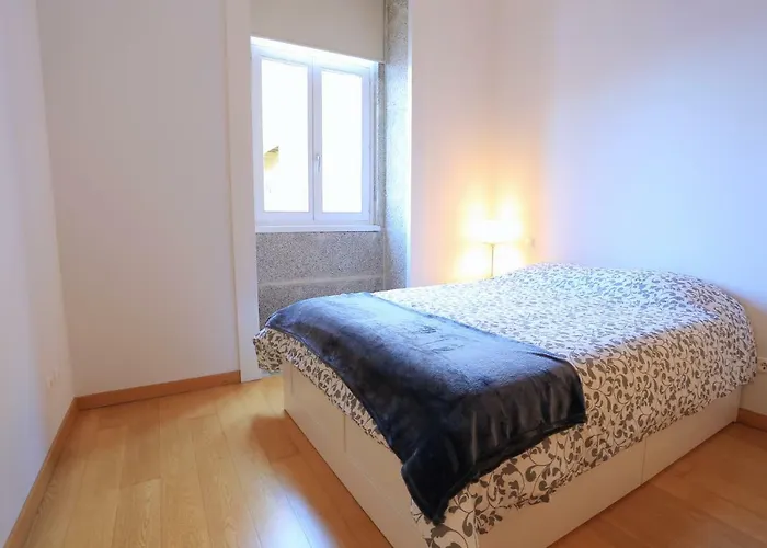 Bright Sao Domingos * فيانا دو كاستيلو