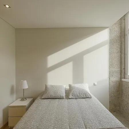Bright Luxury Apartment