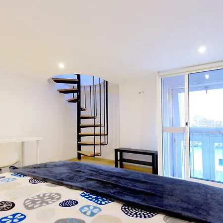 Bright Luxury Apartment
