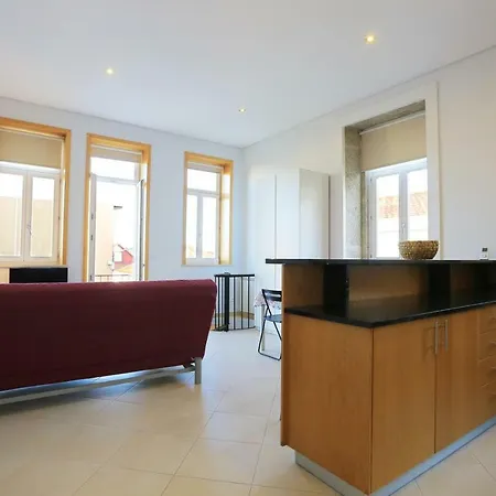 Bright Luxury Apartment *