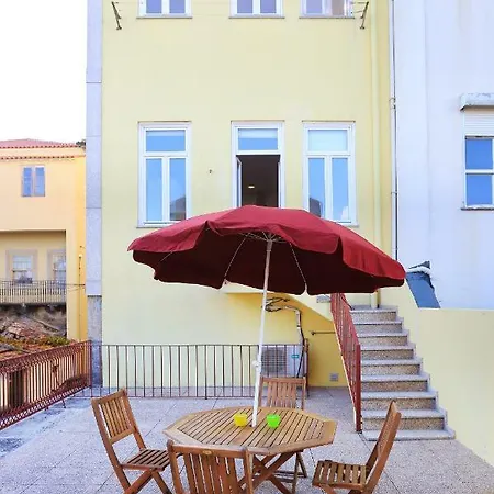 Bright Luxury Apartment *