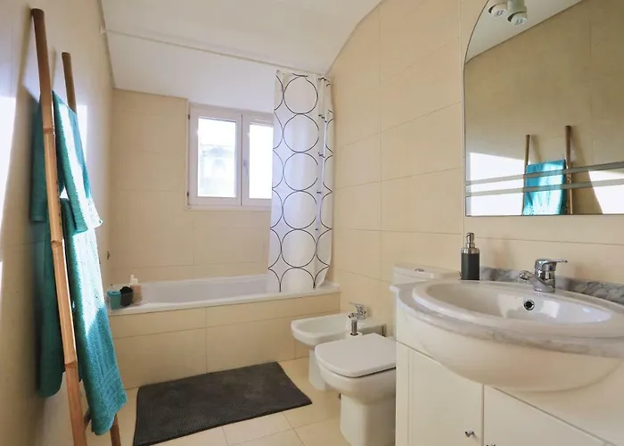 Bright Sao Domingos Апартаменты *