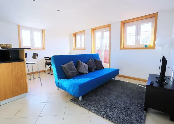 Апартаменты Bright Sao Domingos