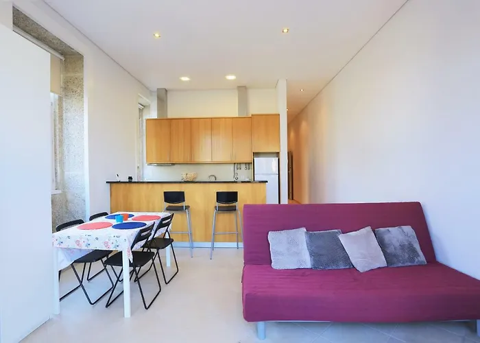 Bright Sao Domingos *